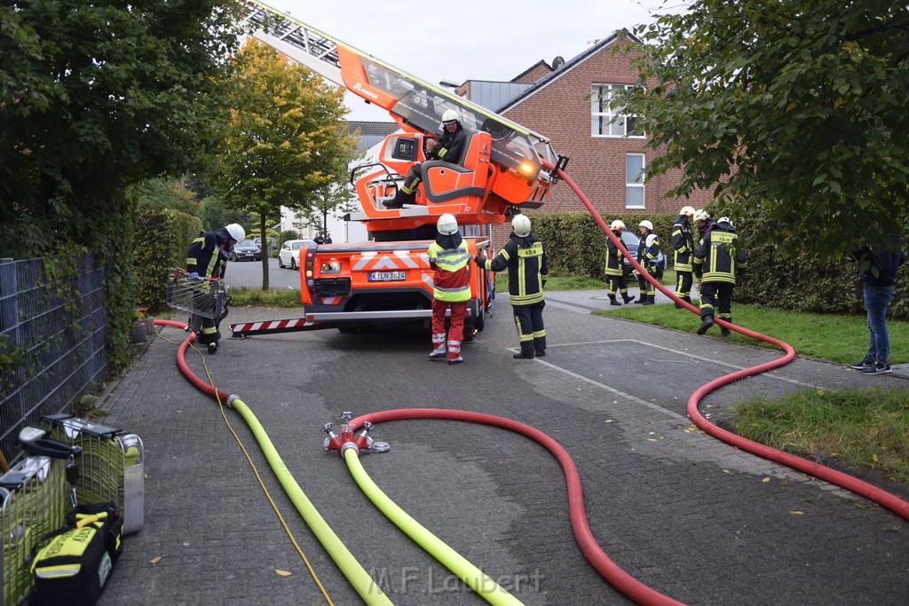 Feuer 2 Y Koeln Suerth Elisabeth Selbertstr P138.JPG - Miklos Laubert